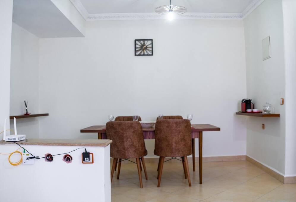 Appart Bien Place Et Fonctionnel มาร์ราเกช ภายนอก รูปภาพ